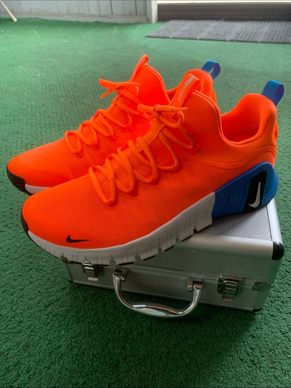 Nike Free Metcon 6 ‘Total Orange Photo Blue men’s size 12 US